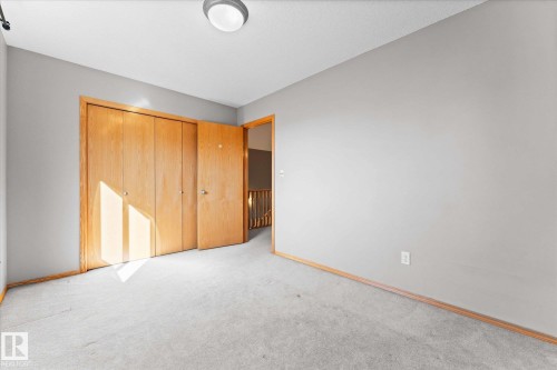 121 Castle Drive, Edmonton, AB - Indoor Photo Showing Other Room