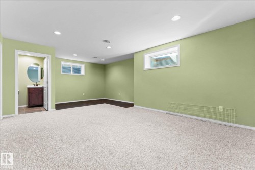 121 Castle Drive, Edmonton, AB - Indoor