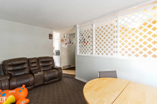 2508 49 Street, Edmonton, AB - Indoor
