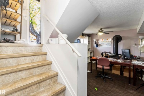 2508 49 Street, Edmonton, AB - Indoor