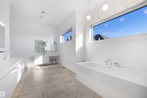 17 Windermere Drive, Edmonton, AB - Indoor