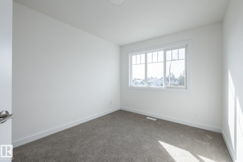 8639 97 Avenue, Morinville, AB - Indoor Photo Showing Other Room