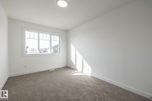8639 97 Avenue, Morinville, AB - Indoor Photo Showing Other Room