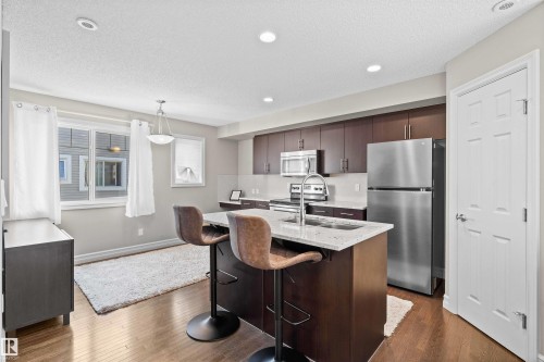 56 5317 3 Avenue, Edmonton, AB - Indoor Photo Showing Kitchen With Stainless Steel Kitchen