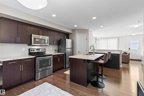 56 5317 3 Avenue, Edmonton, AB - Indoor Photo Showing Kitchen With Stainless Steel Kitchen With Upgraded Kitchen