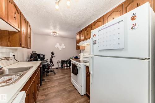305 14004 26 Street, Edmonton, AB - Indoor Photo Showing Kitchen With Double Sink