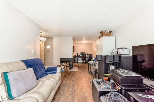 305 14004 26 Street, Edmonton, AB - Indoor Photo Showing Living Room