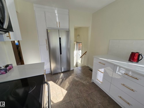 13207 109 Avenue, Edmonton, AB - Indoor Photo Showing Other Room