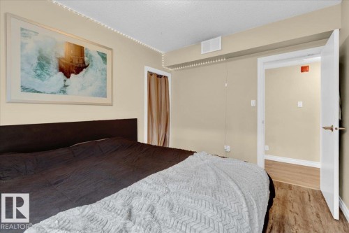 4 9650 82 Avenue, Edmonton, AB - Indoor Photo Showing Bedroom