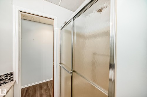 25027 Twp Rd 484, Rural Leduc County, AB - Indoor