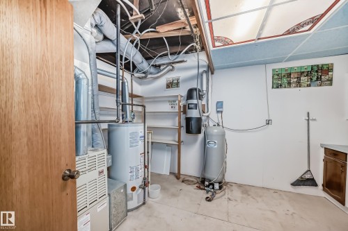 25027 Twp Rd 484, Rural Leduc County, AB - Indoor Photo Showing Basement