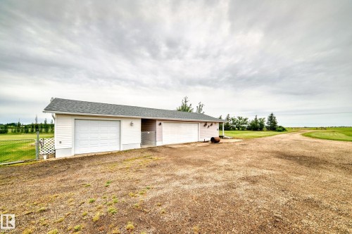 25027 Twp Rd 484, Rural Leduc County, AB - Outdoor