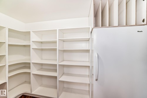 25027 Twp Rd 484, Rural Leduc County, AB - Indoor With Storage