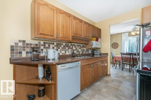 13539 110A Avenue, Edmonton, AB - Indoor Photo Showing Kitchen