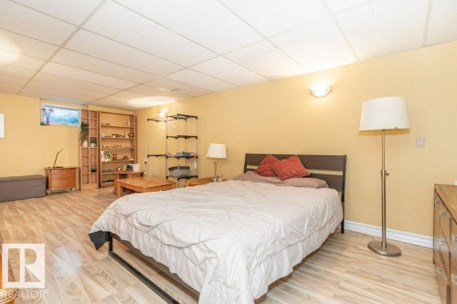 13539 110A Avenue, Edmonton, AB - Indoor Photo Showing Bedroom