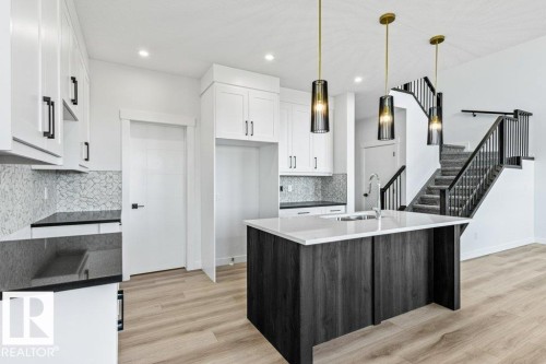 5018 53 Ave, Calmar, AB - Indoor Photo Showing Kitchen With Upgraded Kitchen