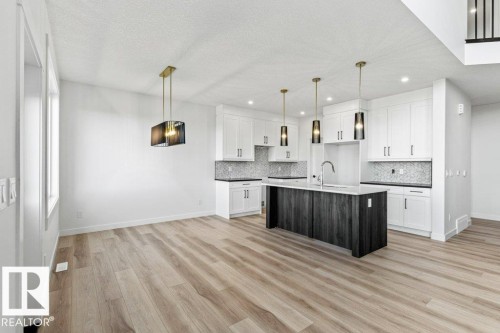 5018 53 Ave, Calmar, AB - Indoor Photo Showing Kitchen With Upgraded Kitchen