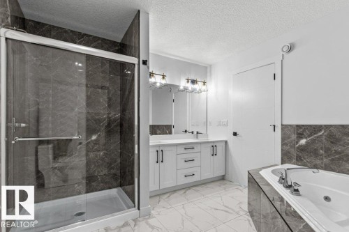 5018 53 Ave, Calmar, AB - Indoor Photo Showing Bathroom