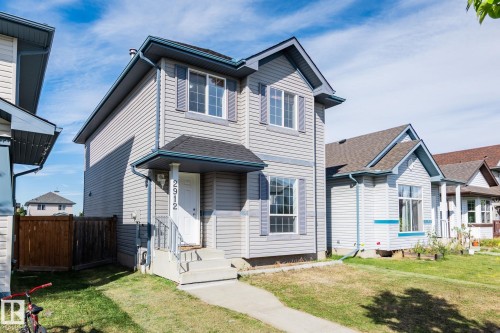 2912 31 Street, Edmonton, AB - Outdoor