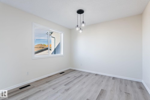 2912 31 Street, Edmonton, AB - Indoor Photo Showing Other Room