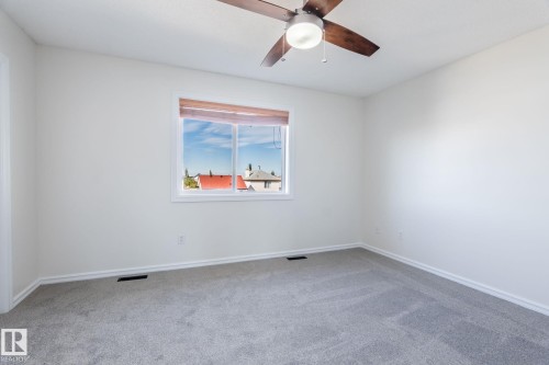 2912 31 Street, Edmonton, AB - Indoor Photo Showing Other Room