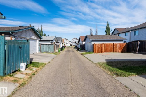 2912 31 Street, Edmonton, AB - Outdoor