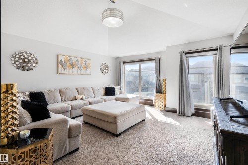 3223 Allan Way, Edmonton, AB - Indoor Photo Showing Living Room