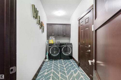 3223 Allan Way, Edmonton, AB - Indoor Photo Showing Laundry Room