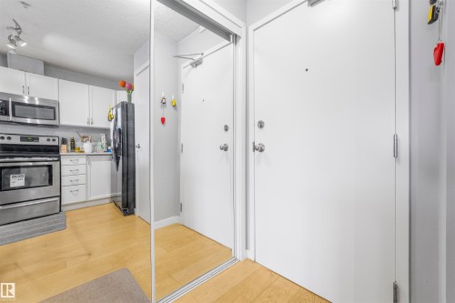 #213 4312 139 Avenue, Edmonton, AB - Indoor Photo Showing Kitchen