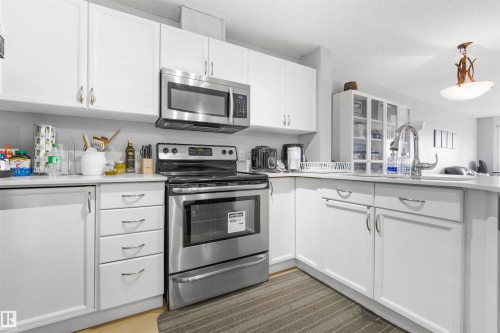 #213 4312 139 Avenue, Edmonton, AB - Indoor Photo Showing Kitchen With Upgraded Kitchen