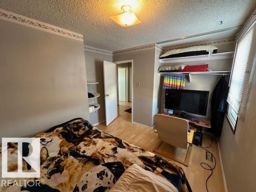 #167 Harrison Drive, Edmonton, AB - Indoor Photo Showing Other Room