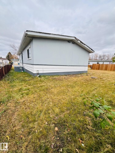 67 Ridgeway Dr, Edmonton, AB - Outdoor