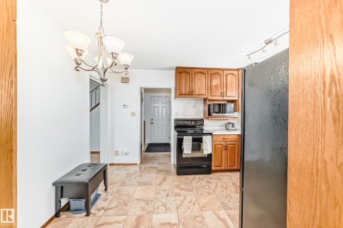 4603 116A Street, Edmonton, AB - Indoor Photo Showing Kitchen
