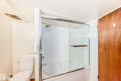 4603 116A Street, Edmonton, AB - Indoor Photo Showing Bathroom