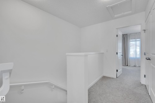19 525 Secord Boulevard, Edmonton, AB - Indoor Photo Showing Other Room