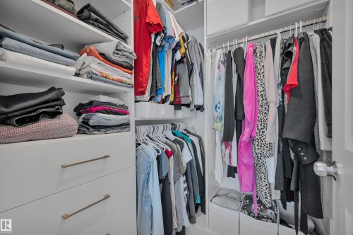 19 525 Secord Boulevard, Edmonton, AB - Indoor With Storage