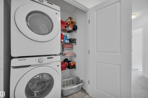 19 525 Secord Boulevard, Edmonton, AB - Indoor Photo Showing Laundry Room