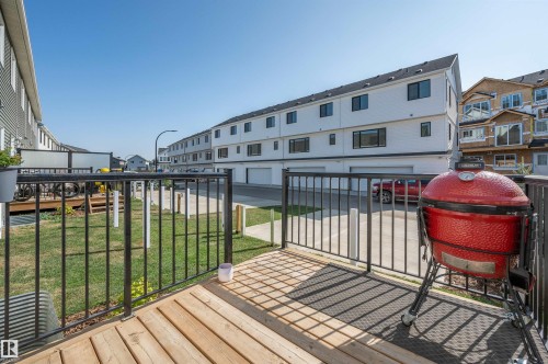 19 525 Secord Boulevard, Edmonton, AB - Outdoor