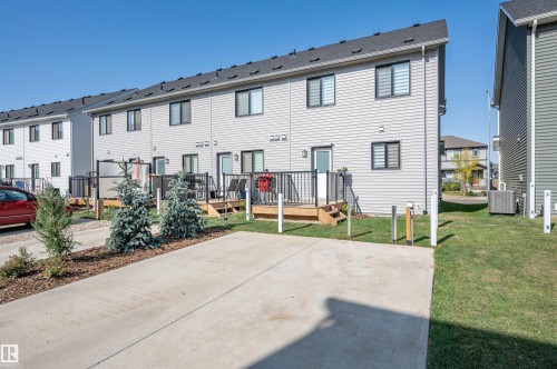 19 525 Secord Boulevard, Edmonton, AB - Outdoor