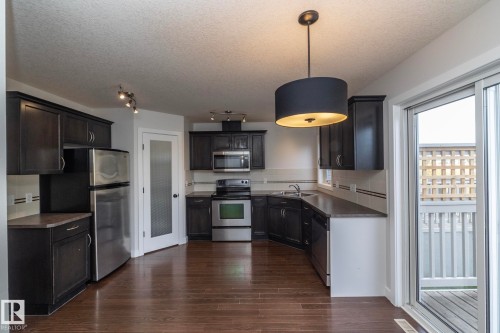 197 Birchwood Close, Devon, AB - Indoor Photo Showing Kitchen With Double Sink