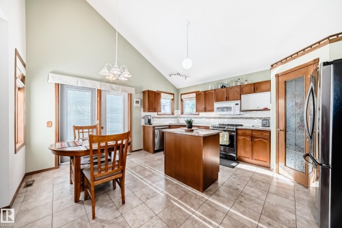 15815 63 Street, Edmonton, AB - Indoor