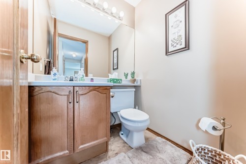 15815 63 Street, Edmonton, AB - Indoor Photo Showing Bathroom