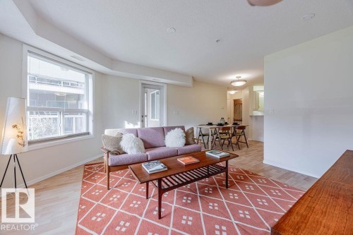 102 9008 99 Avenue, Edmonton, AB - Indoor Photo Showing Living Room