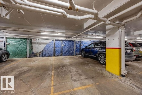 102 9008 99 Avenue, Edmonton, AB - Indoor Photo Showing Garage