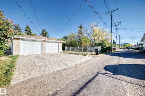 11424 105 Street, Edmonton, AB - Outdoor