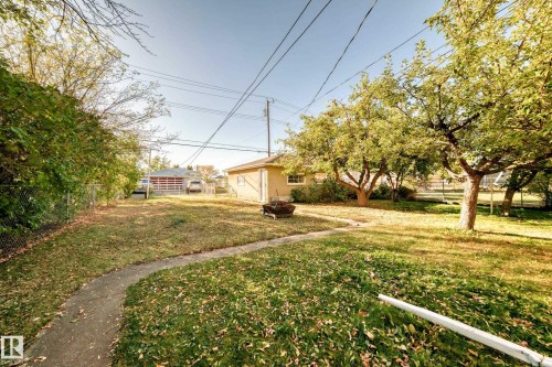 11424 105 Street, Edmonton, AB - Outdoor