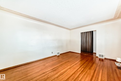 11424 105 Street, Edmonton, AB - Indoor Photo Showing Other Room