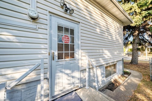 11424 105 Street, Edmonton, AB - Outdoor