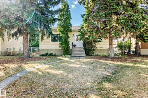 11424 105 Street, Edmonton, AB - Outdoor