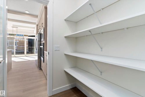 7181 177A Ave, Edmonton, AB - Indoor